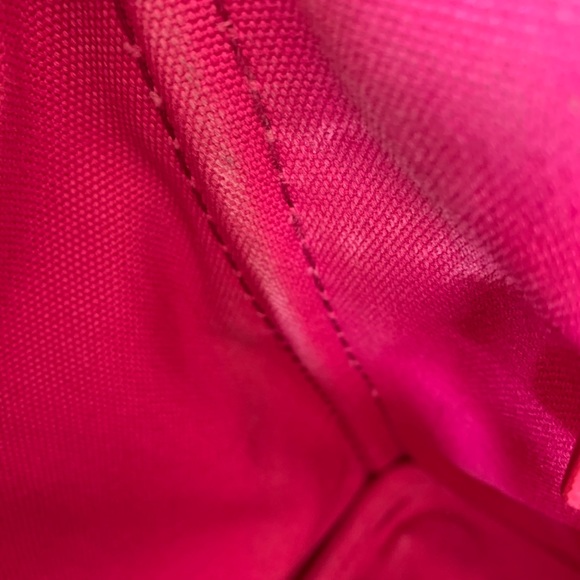 Prada Canapa - Picture 9 of 12